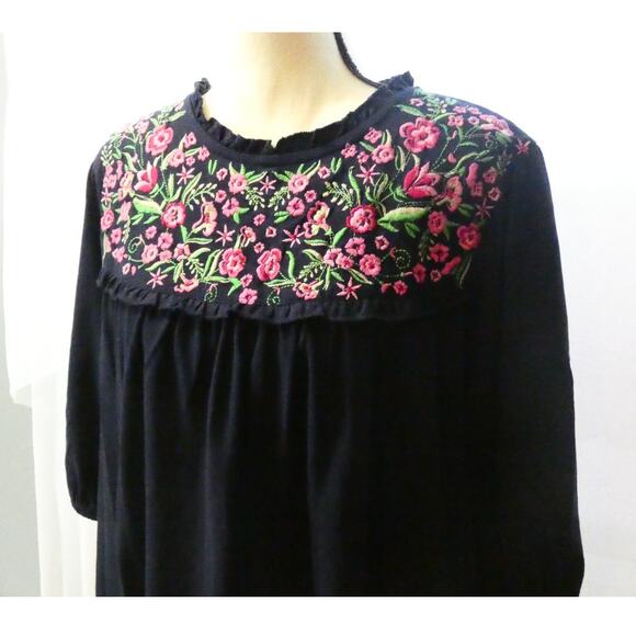 Haptics by Holly Harper Women's Large Embroidered Cotton Blouse - Picture 3 of 5